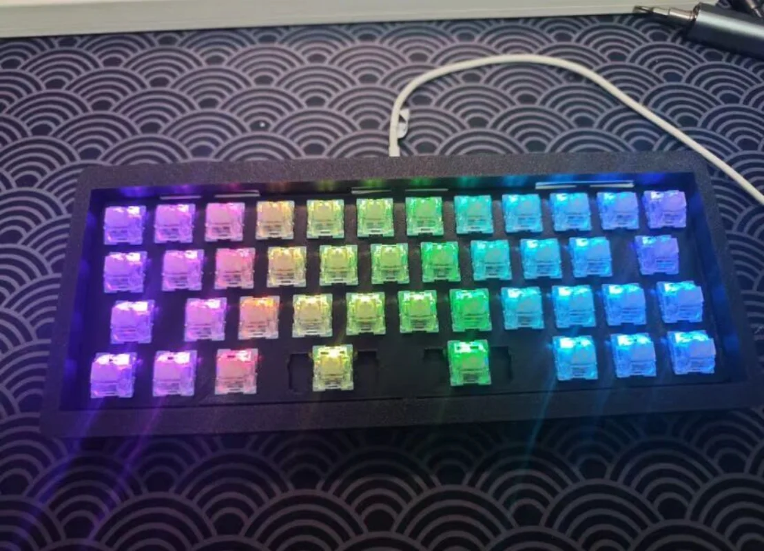 40% Plank Mini Keyboard Kit Wi - đánh giá và giá Hot Swap Pcb