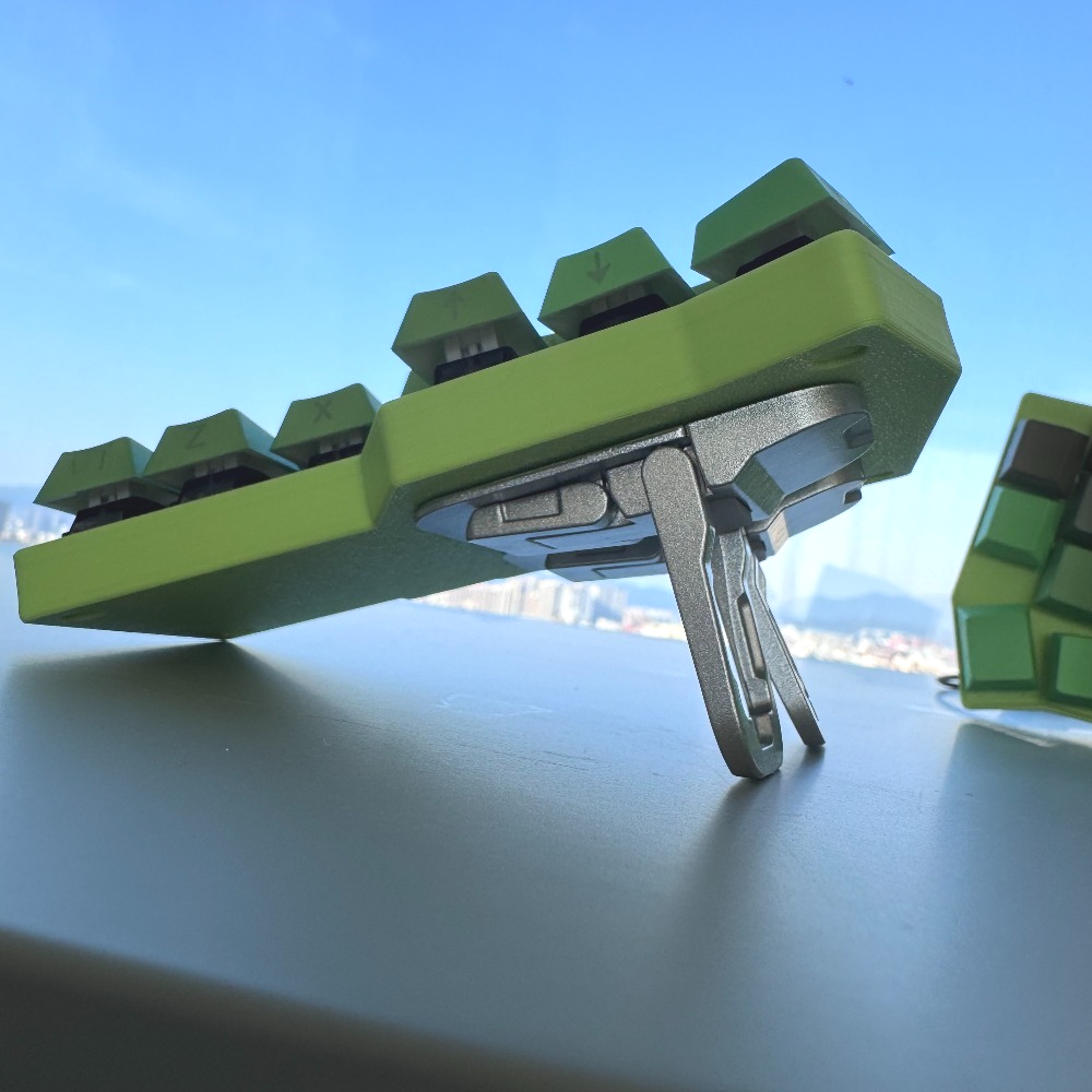 Tenting CorneV4.1 Spilt Keyboa - đánh giá và giá Gaming Keyboard Ergonomics